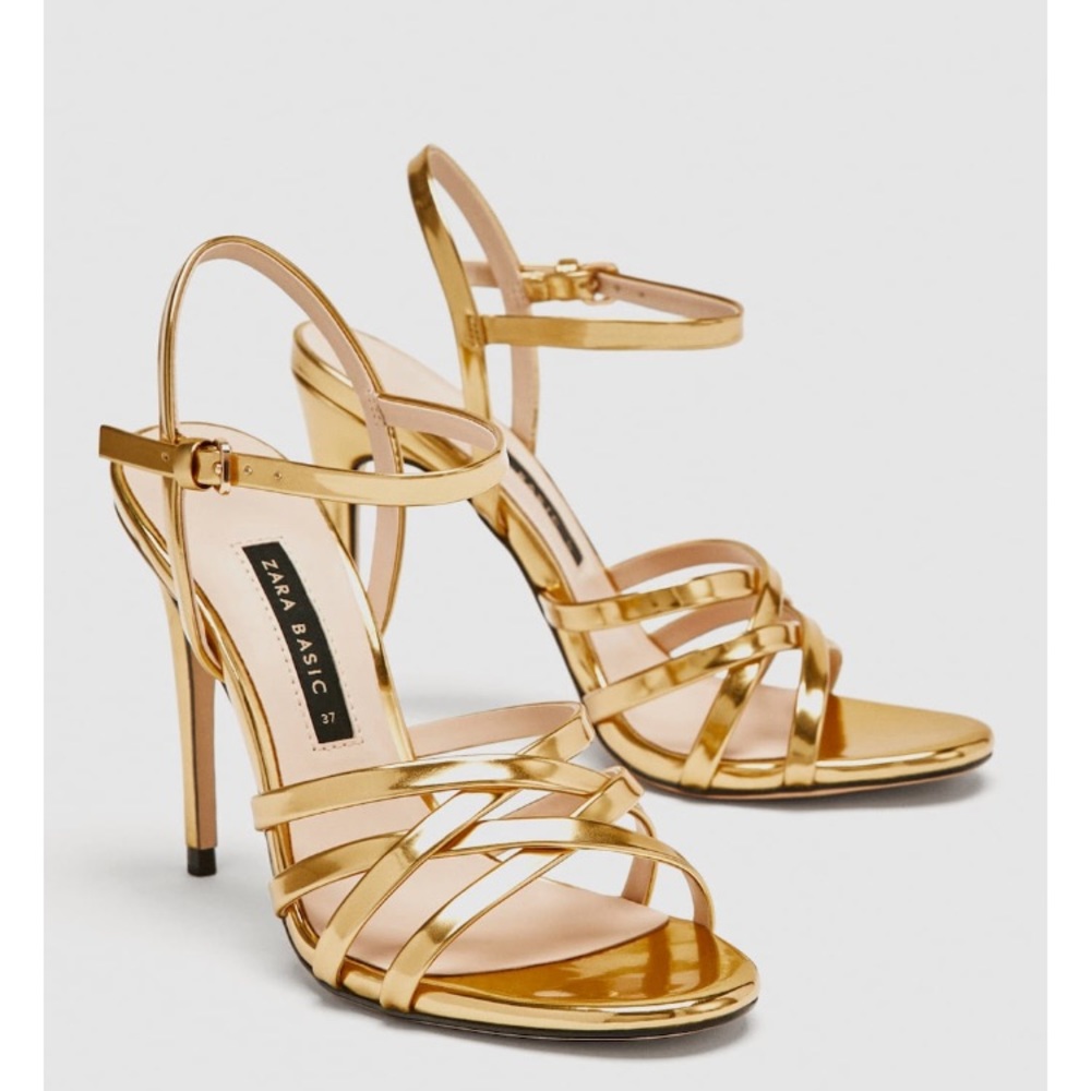 Zara gold strapped sandal 6.5